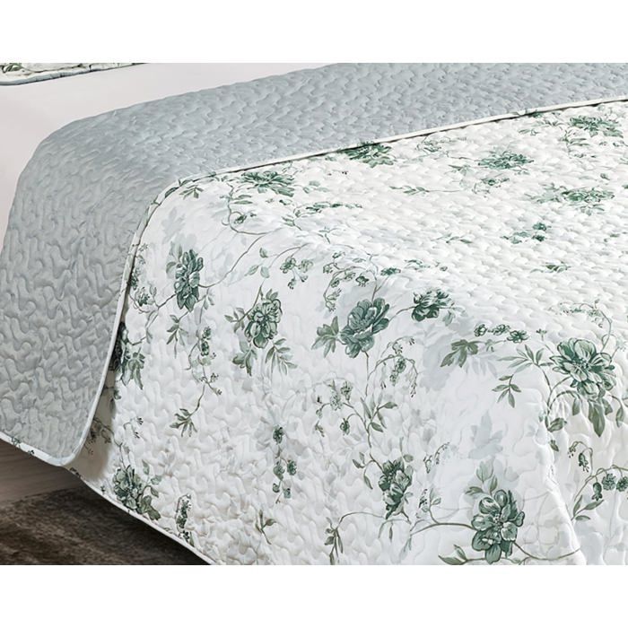 Dikke, gewatteerde sprei 240x260cm met 2 kussenslopen 65x65cm B-2-210