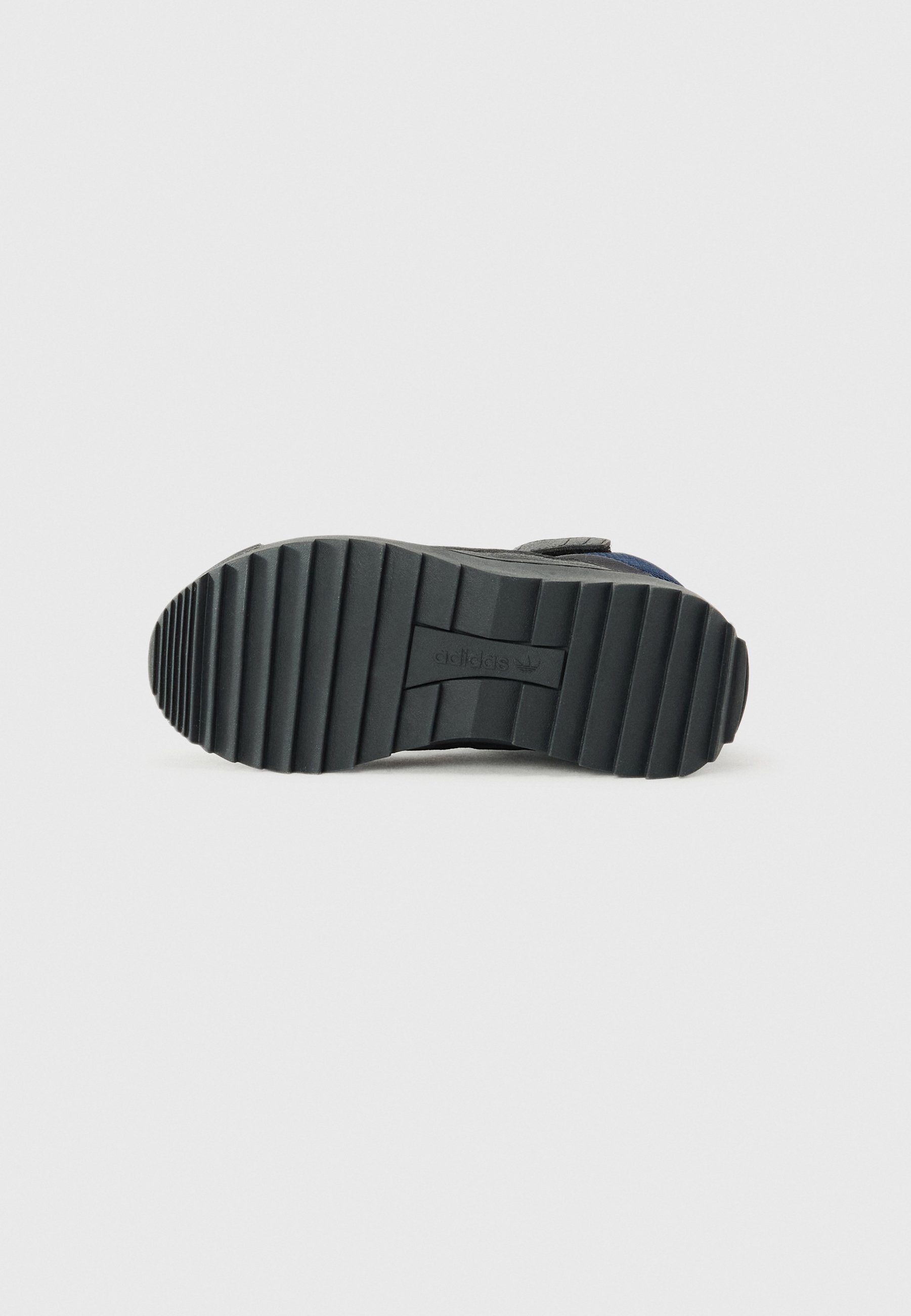 adidas Originals SUPERSTAR UNISEX - Vinterstøvler - core black/halo blue/carbon