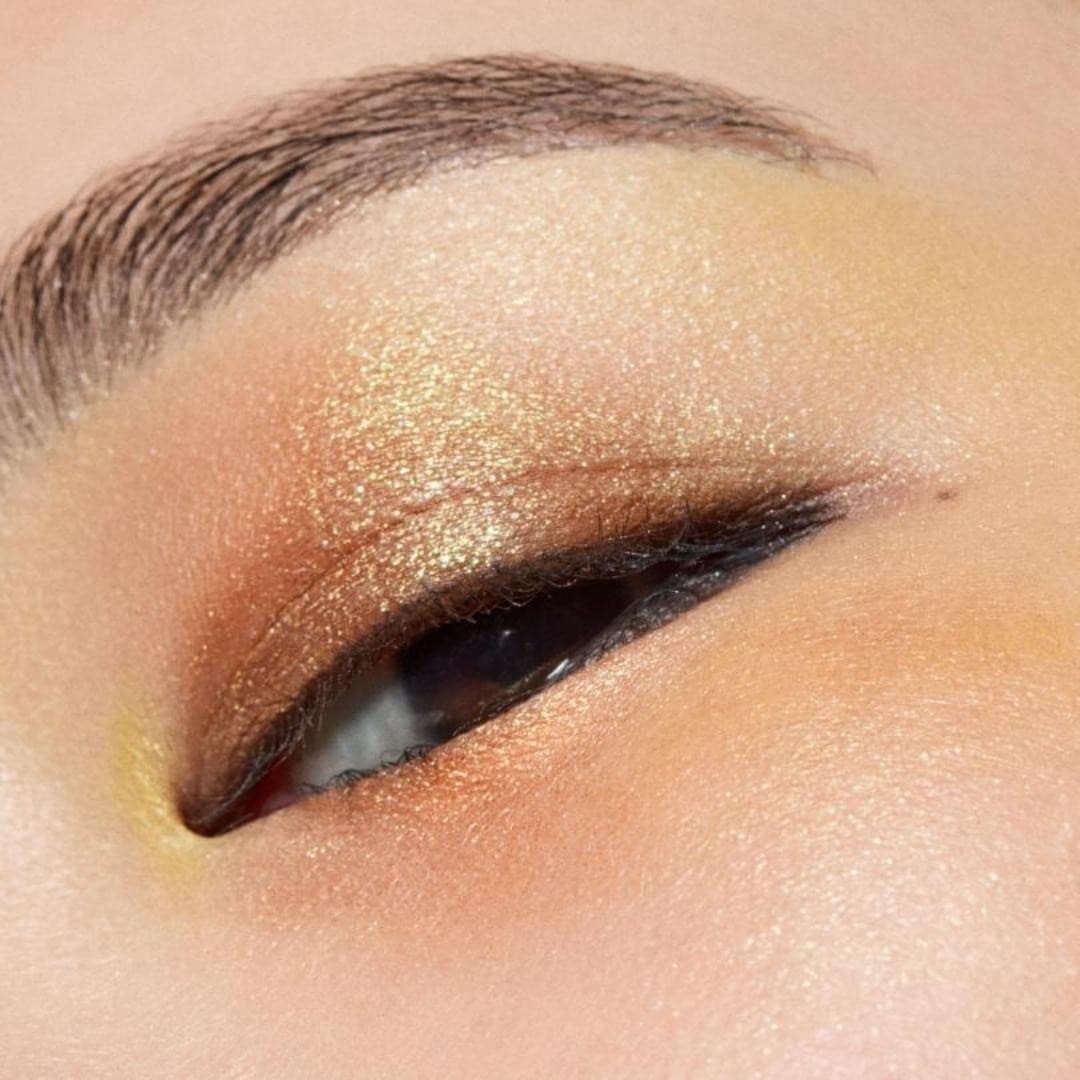 MAC „Dazzleshadow“ blizgučių pavidalo akių šešėliai, kompaktiški – 1 g.