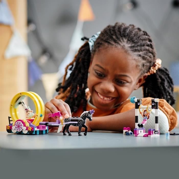 Jeu de construction - LEGO - Friends Les acrobaties magiques - Mini-poupées - Parc à thème