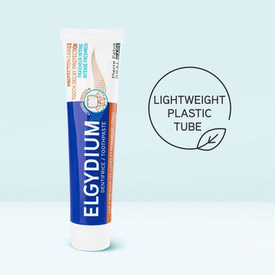 Elgydium Tooth Decay Protection Intense Fresh -hammastahna reikiintymisen ehkäisyyn fluorinolia sisältävällä 75 ml
