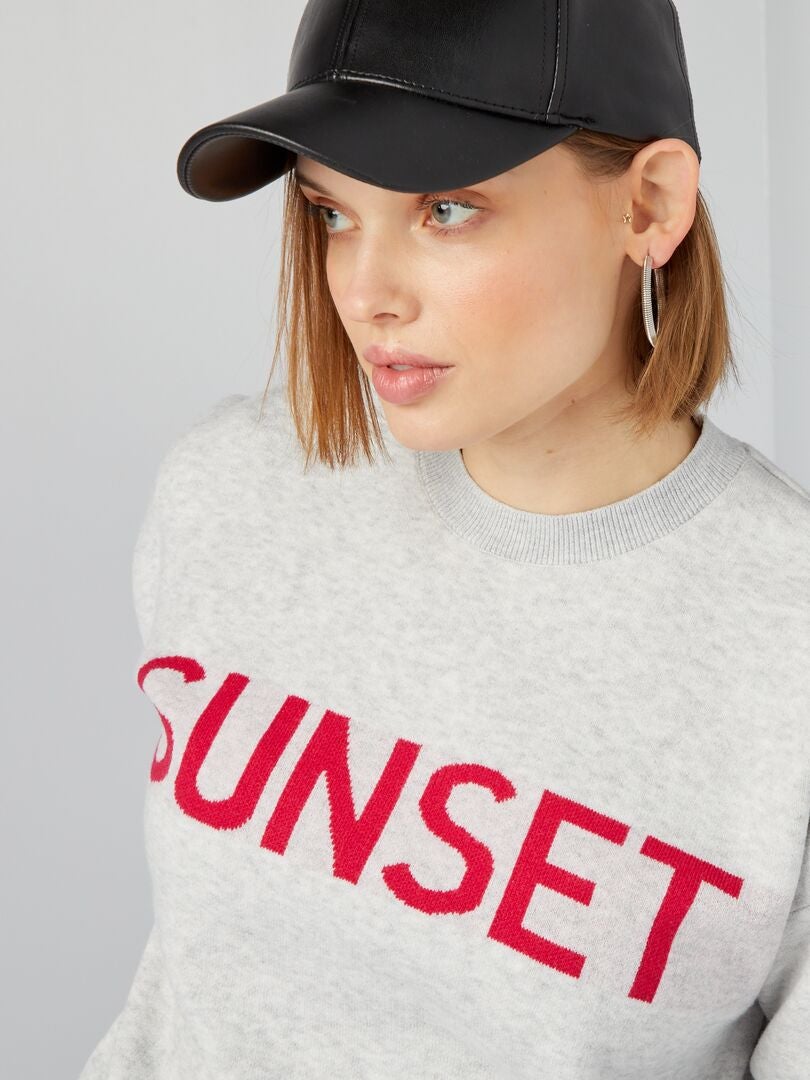Sweter z napisem - SZARY