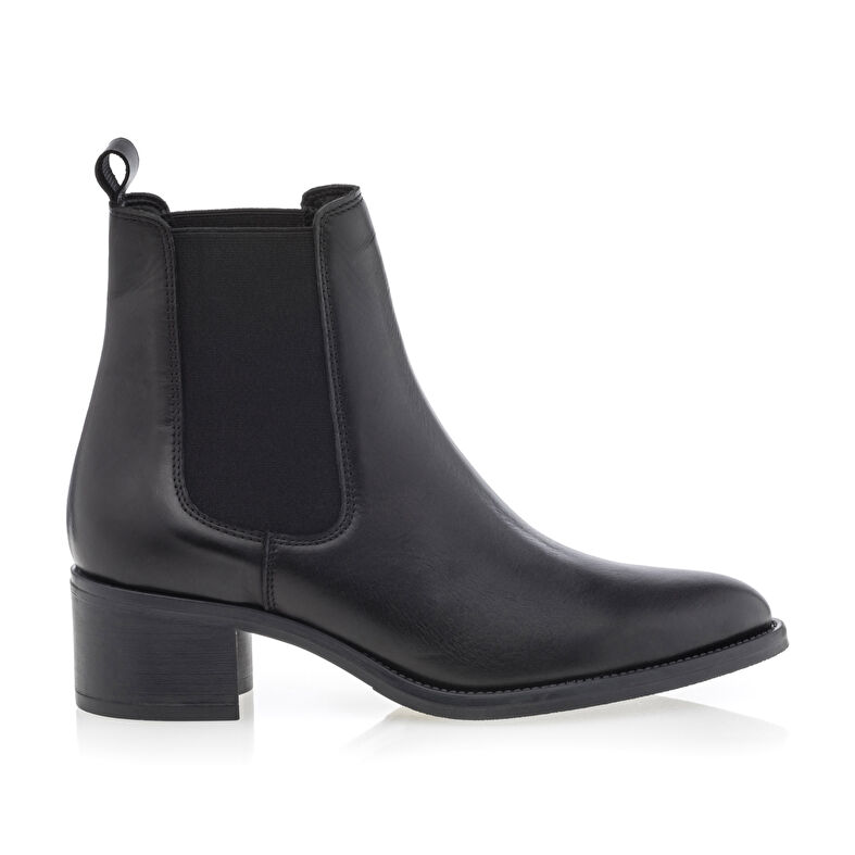 Schwarze Damenstiefel / Stiefeletten