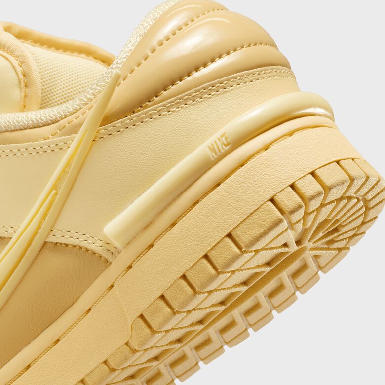 WMNS Dunk Low Twist