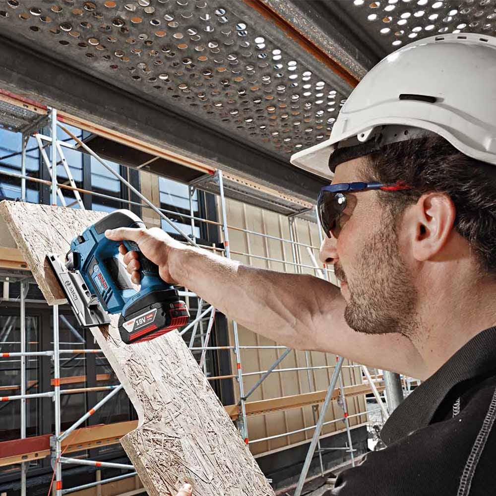 BOSCH 18V Akku-Stichsäge GST 18 V-LI B Skin 06015A6100