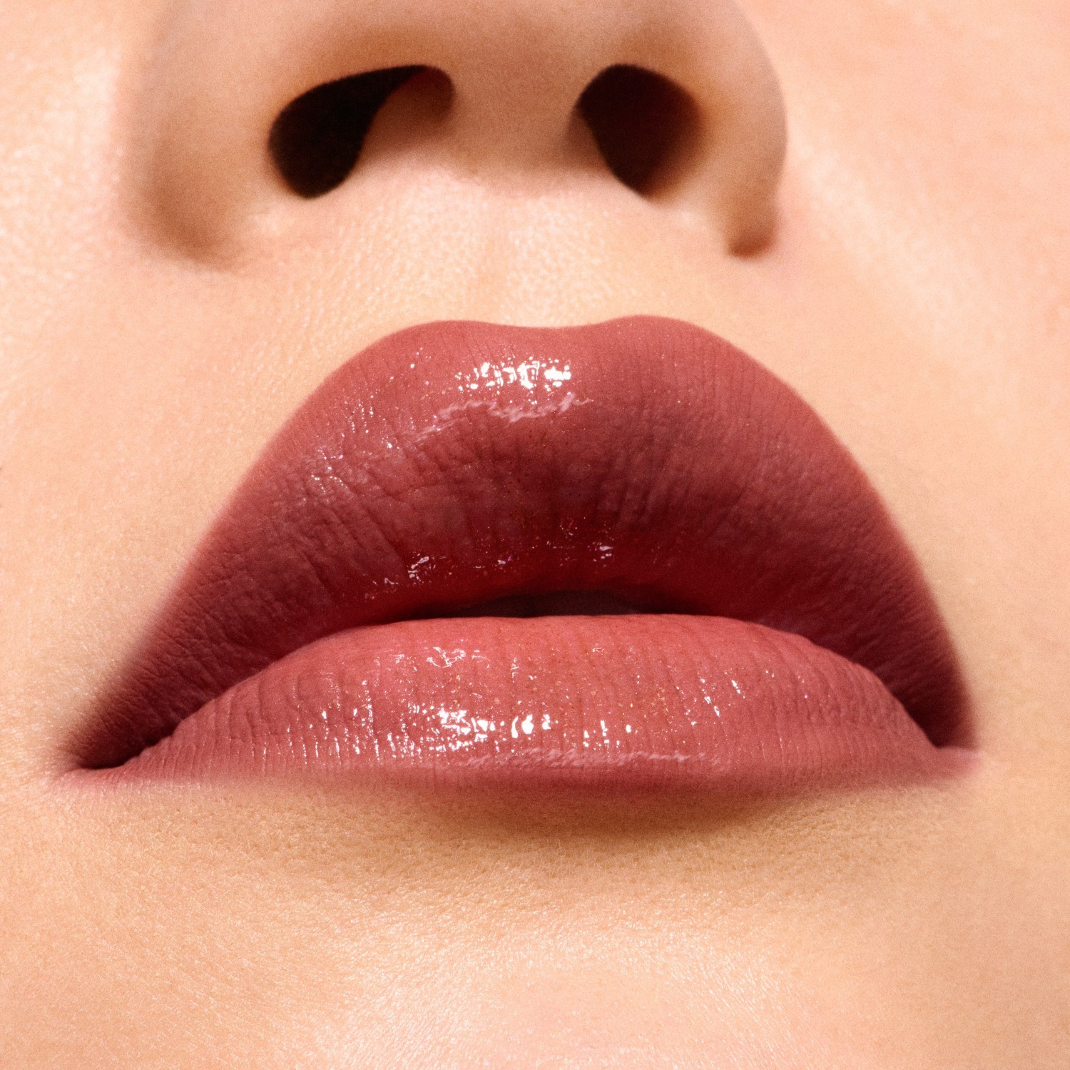 MAC kosmētikas komplekts M·A·Cximal Trending Tomorrow lūpu trio – 1 prece