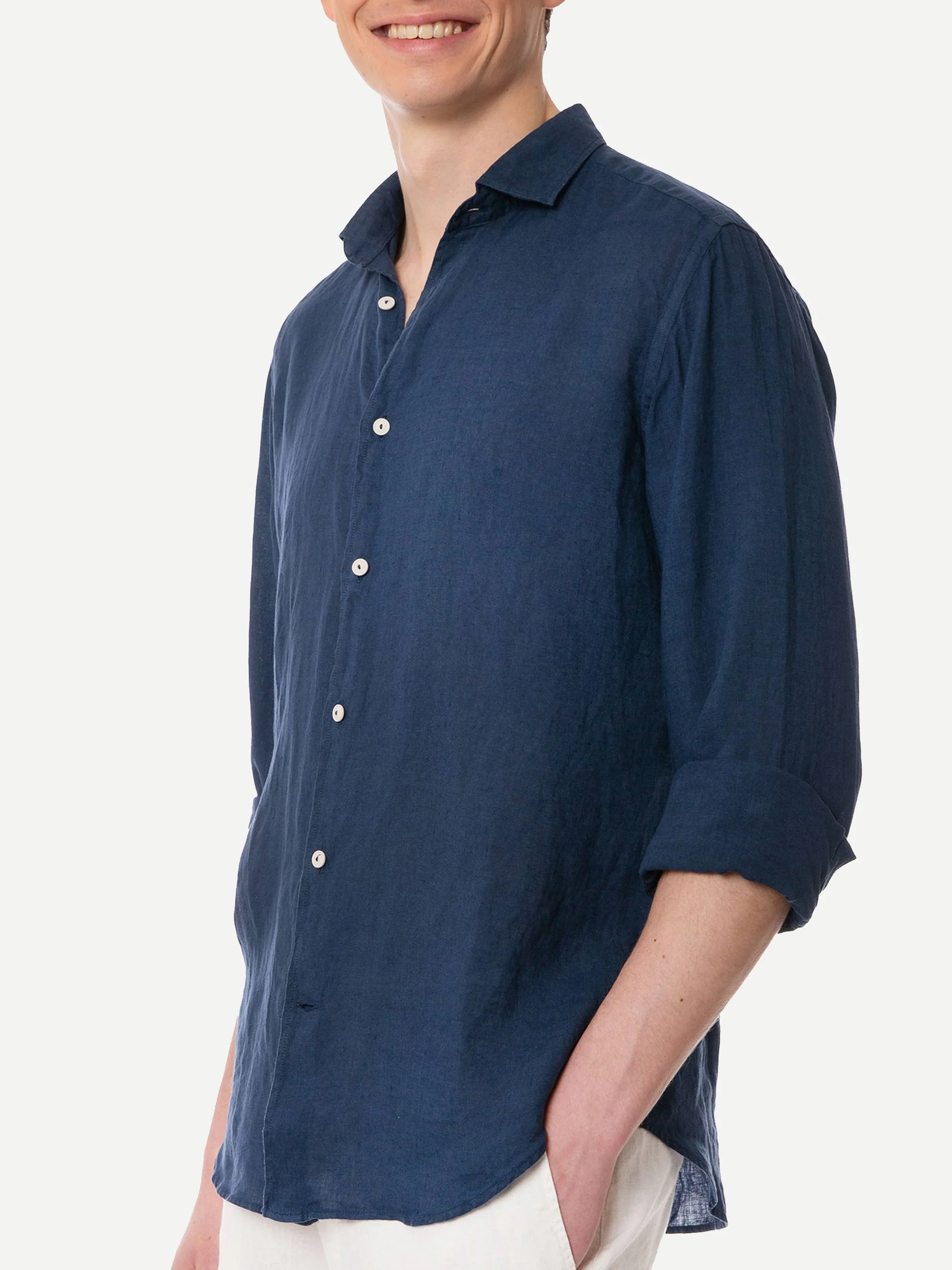 Camisa masculina Pamplona em linho azul marinho