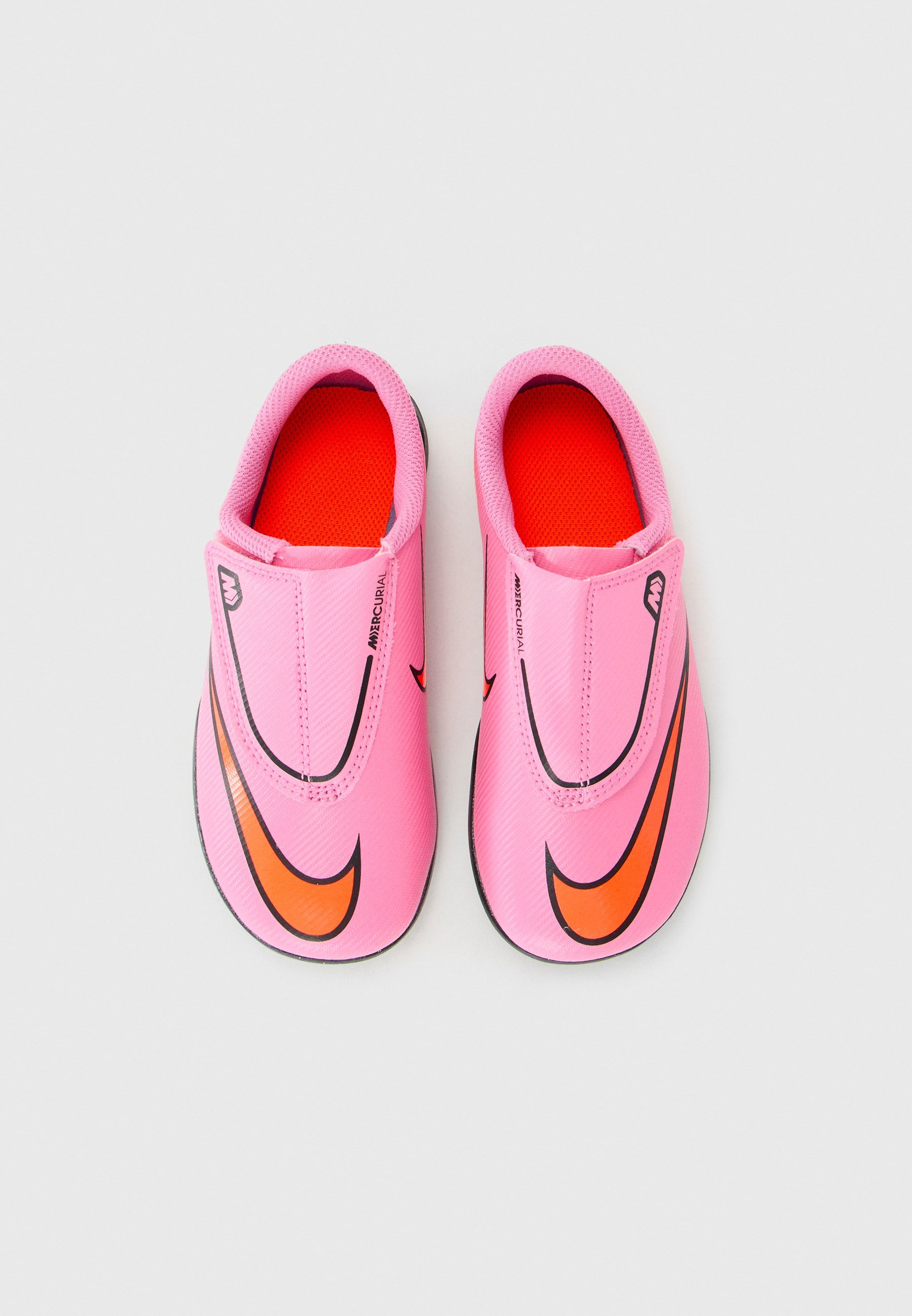 Nike Performance VAPOR 16 CLUB UNISEX - Voetbalschoenen voor kunstgras - magic flamingo/total crimson black