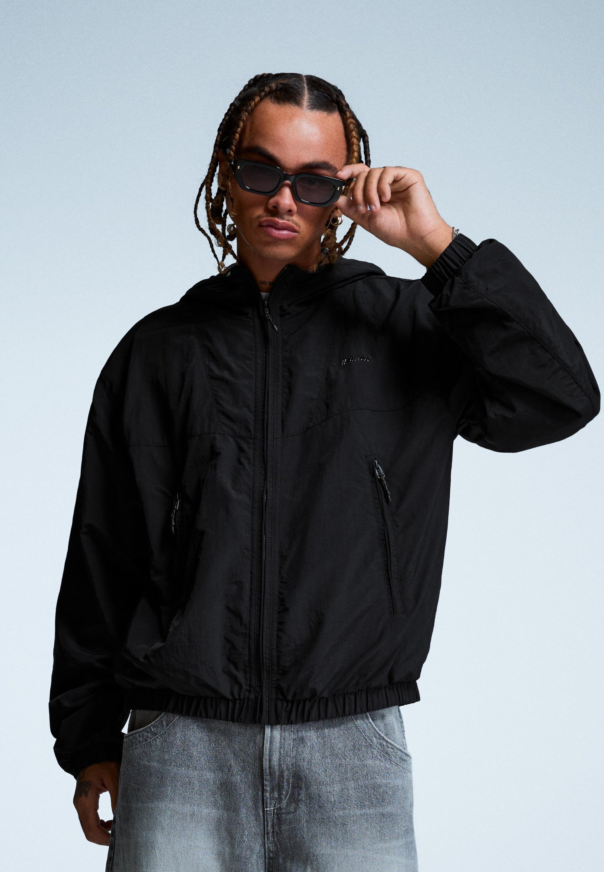 Bershka TECHNICAL - Veste légère - noire