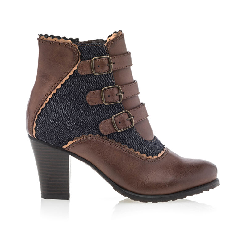 Braune Damenstiefel / Stiefeletten