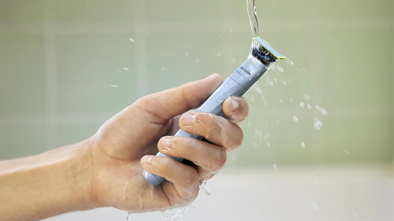 Aparelho de barbear Philips OneBlade First Shave QP1324/30