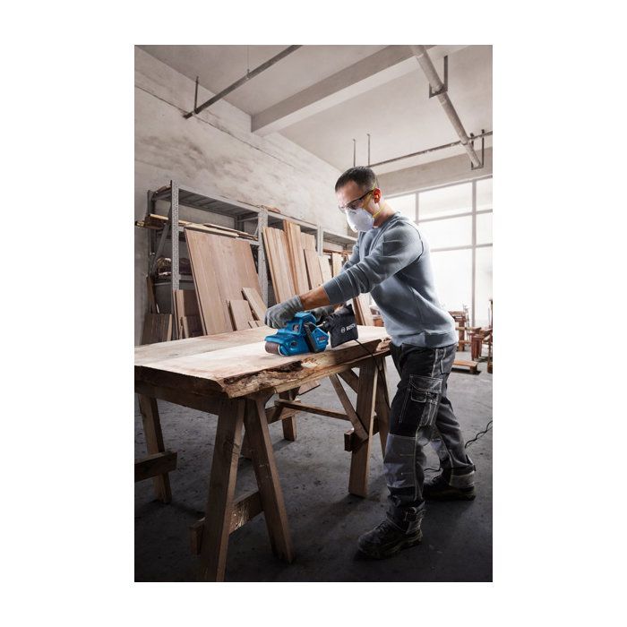 BOSCH PROFESSIONAL corded belt sander - GBS 750 - 230V - 850W - 200 – 420 m/min - Abrasive belt + dust bag