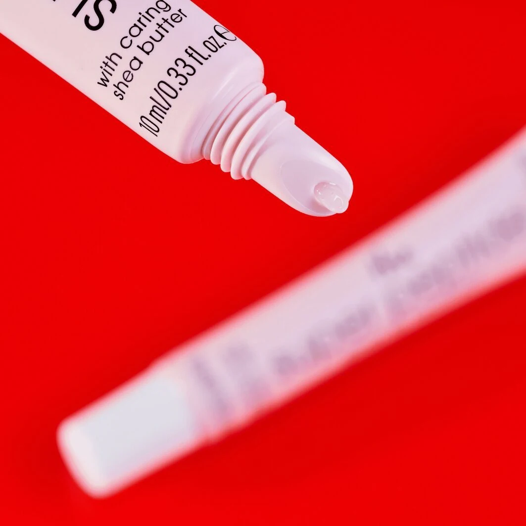 Essence The super peptide glossy lip treatment