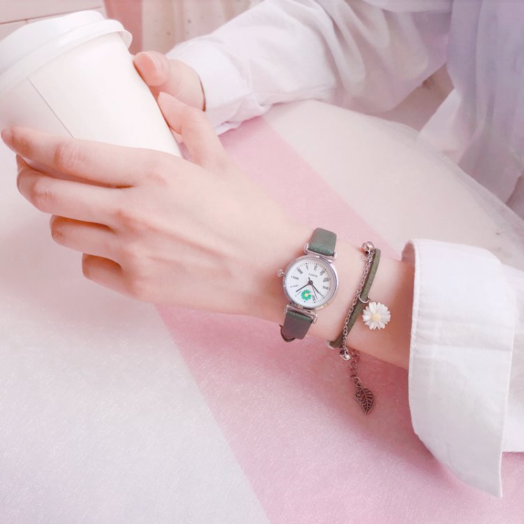 Small Women Fashion Green Watches 2020 Retro Roma Daisy Dial Ladies Quartz Wristwatches Casual Women Vintage Leather Clock Gifts