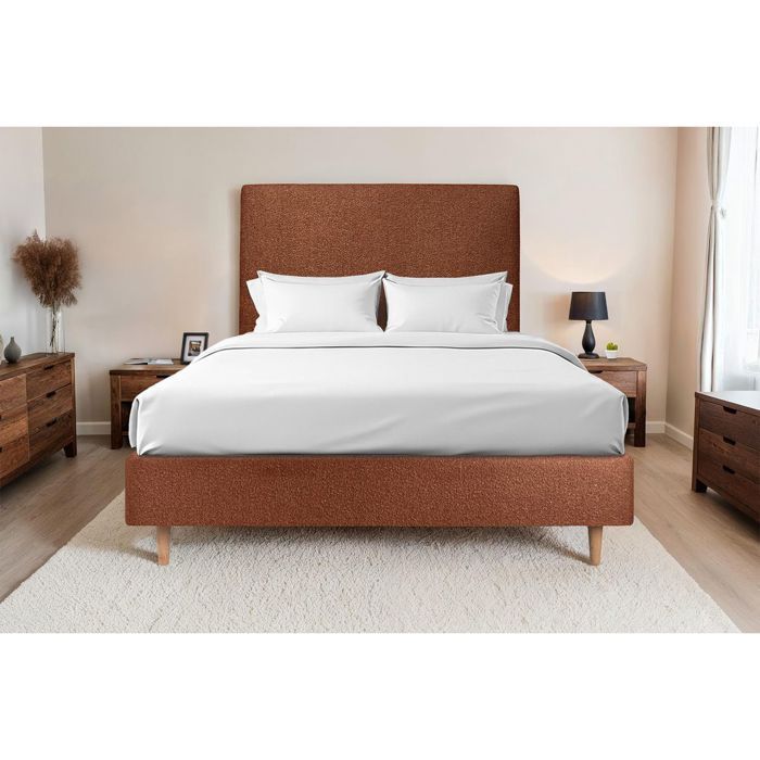 Base de cama estofada com ripas, em pelo de laço, terracota, 160x200 cm, A35 cm, Lead Sleep - Base de ripas em madeira maciça com pés cônicos de madeira de 15 cm