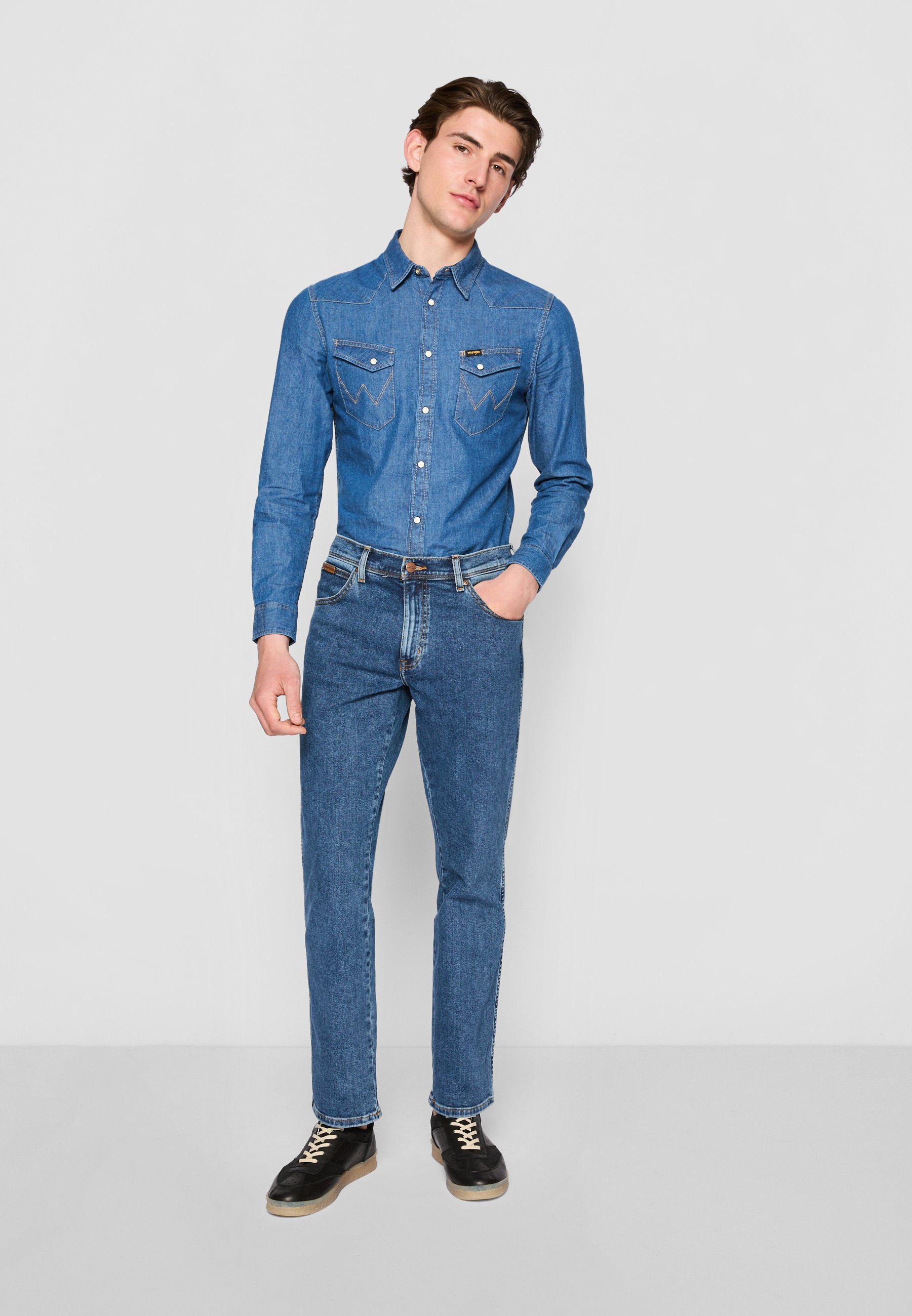 Calça jeans Wrangler TEXAS - Corte reto - Lavagem stonewash