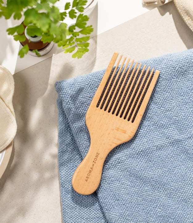 Pettine volumizzante con riccioli in legno di faggio