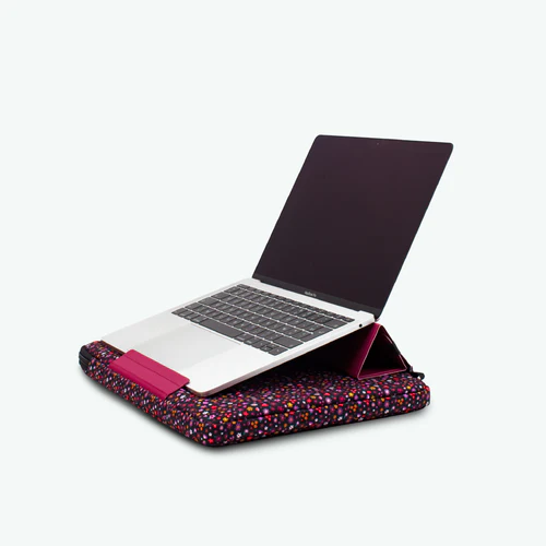 Cabaia Laptophoes van 15/16 inch in het centrum van Los Angeles (frambooskleurig)