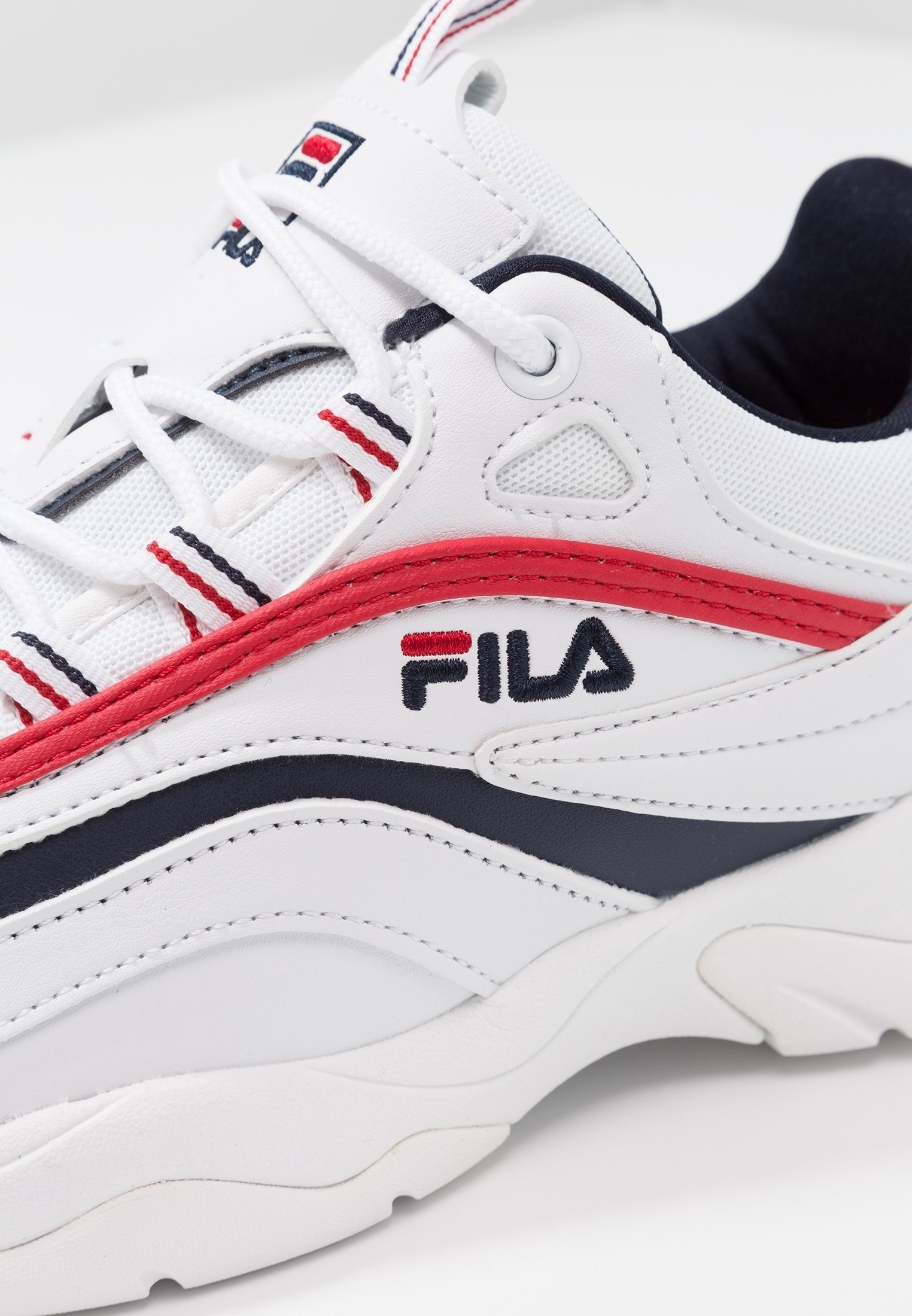 Baskets Fila - blanches