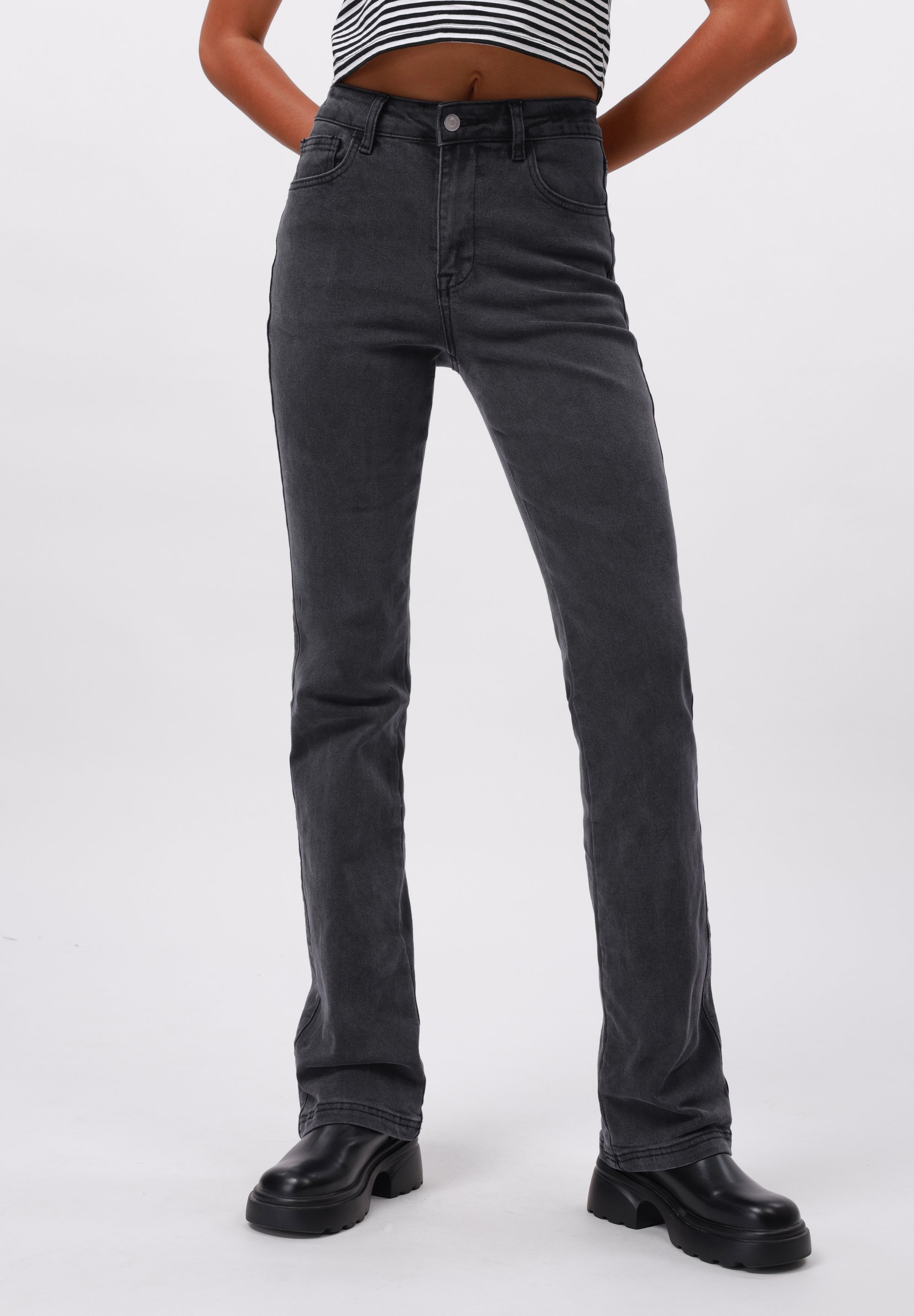 Even&Odd Tall Flared Jeans - zwarte denim