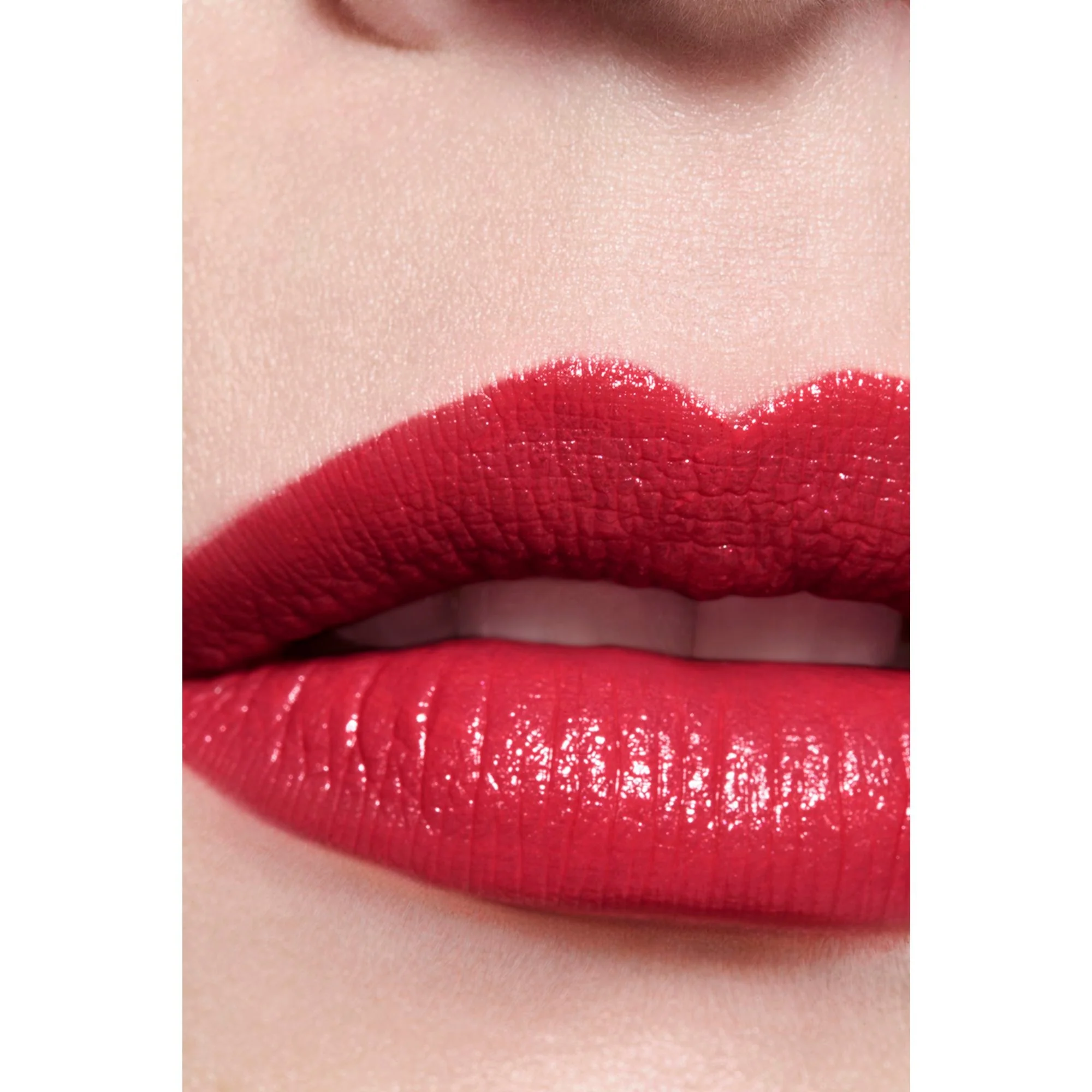 ROUGE ALLURE L'EXTRAIT - IL ROSSETTO AD ALTA INTENSITÀ - ESTRATTO DI LUCE E TRATTAMENTO - RICARICABILE