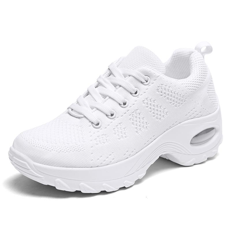 Baskets à plateforme en mesh respirant et coussin d'air pour femmes, blanches et noires, antidérapantes et résistantes, grandes tailles disponibles.