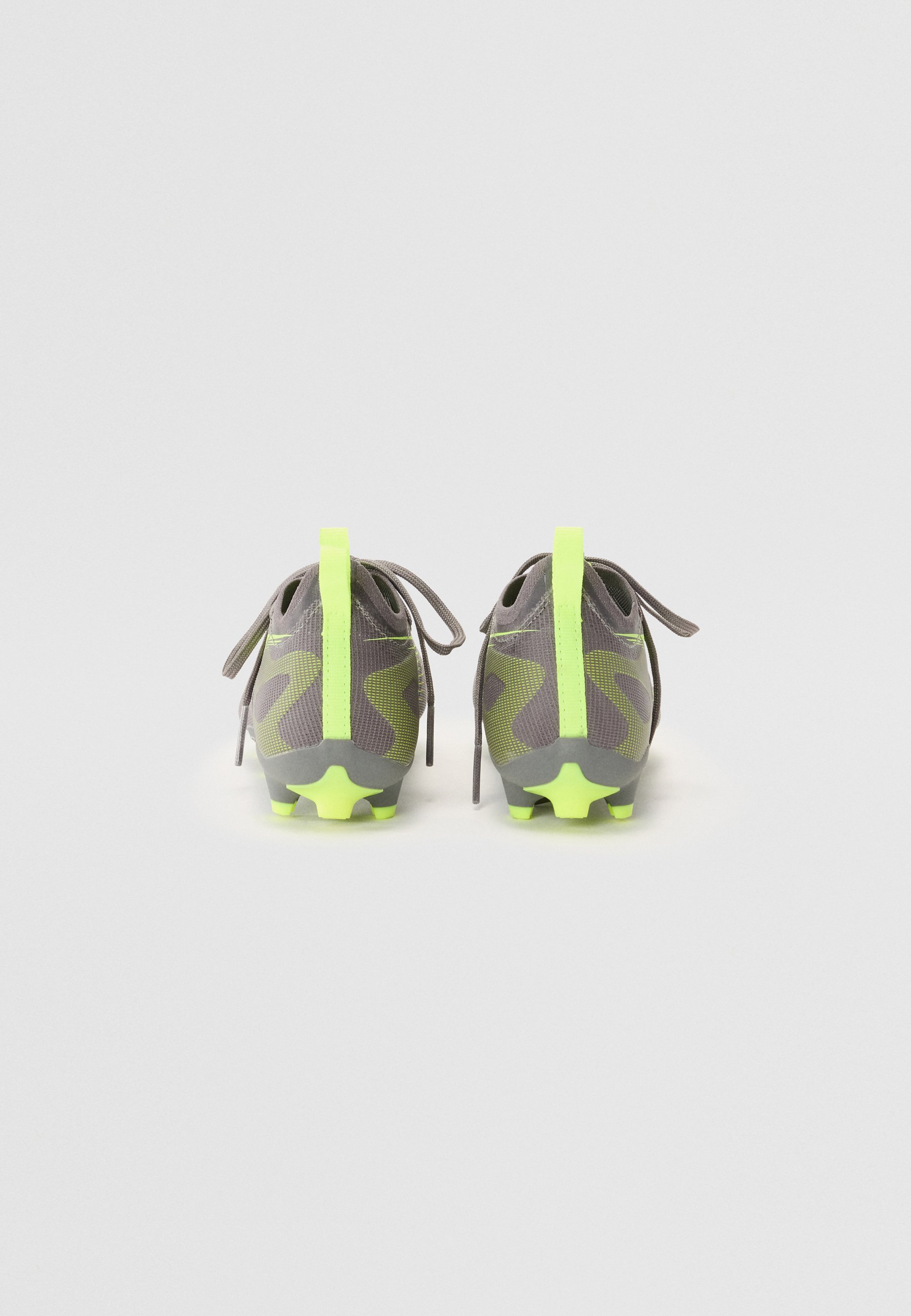 Puma ULTRA 5 PRO FG/AG JR UNISEX - Voetbalschoenen voor stevige ondergrond - zilver/geel