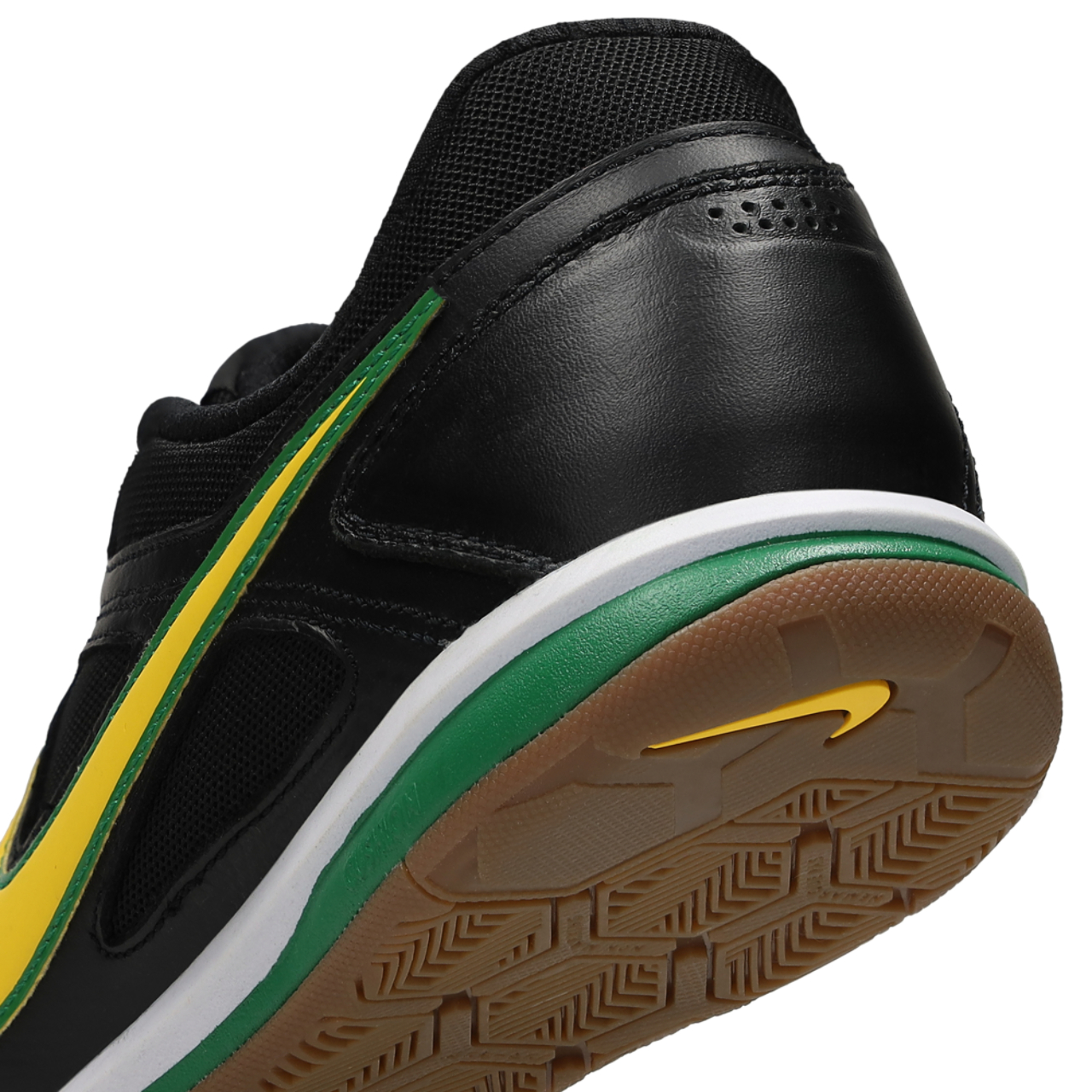 Nike Gato