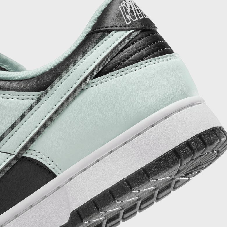 Dunk Low Retro PRM
