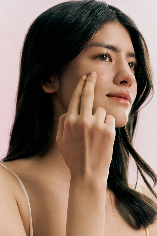 SKIN1004 Madagaskar Centella Poremizing Light Gel Cream ľahký krémovo-gélový krém na vyhladenie pleti a redukciu pórov