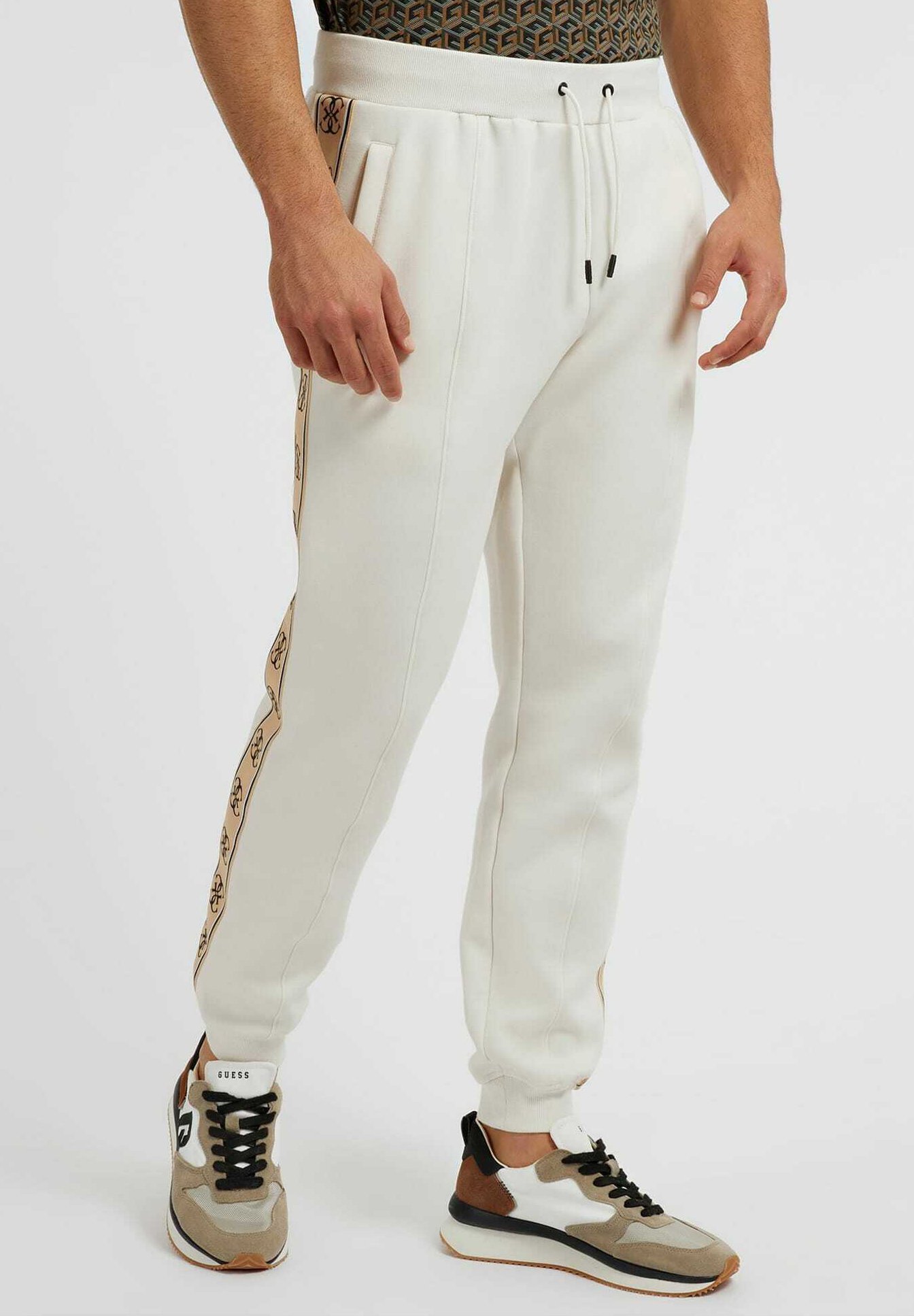 Guess JOGGING SEITLICHES LOGO - Tracksuit bottoms - grau