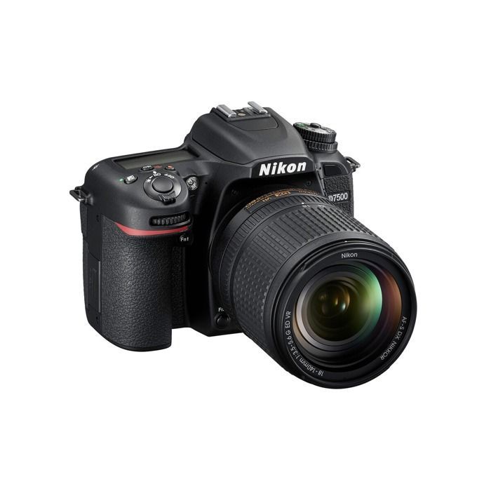 Appareil photo reflex Nikon D7500 noir + AF-S DX 18-140mm f/3.5-5.6 G ED VR