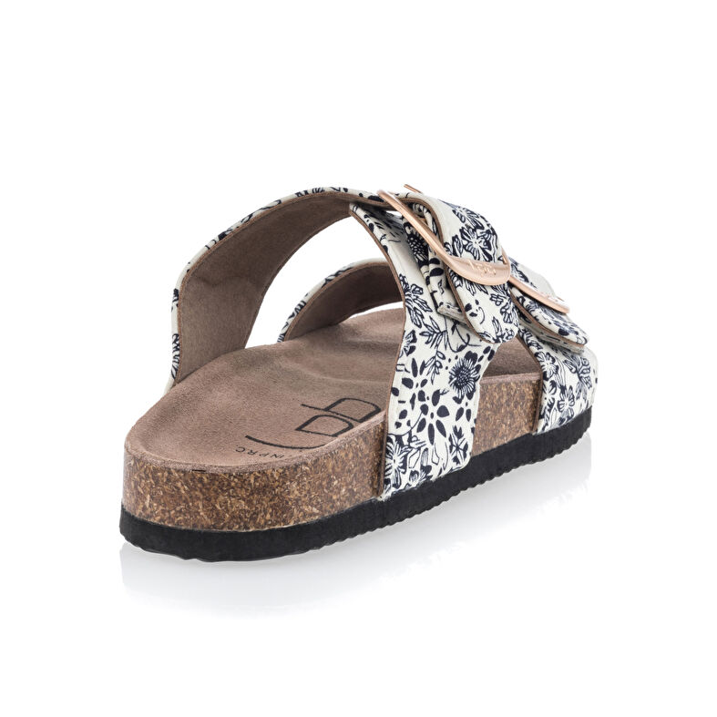 Sandalias beige / Zapatos abiertos para niñas