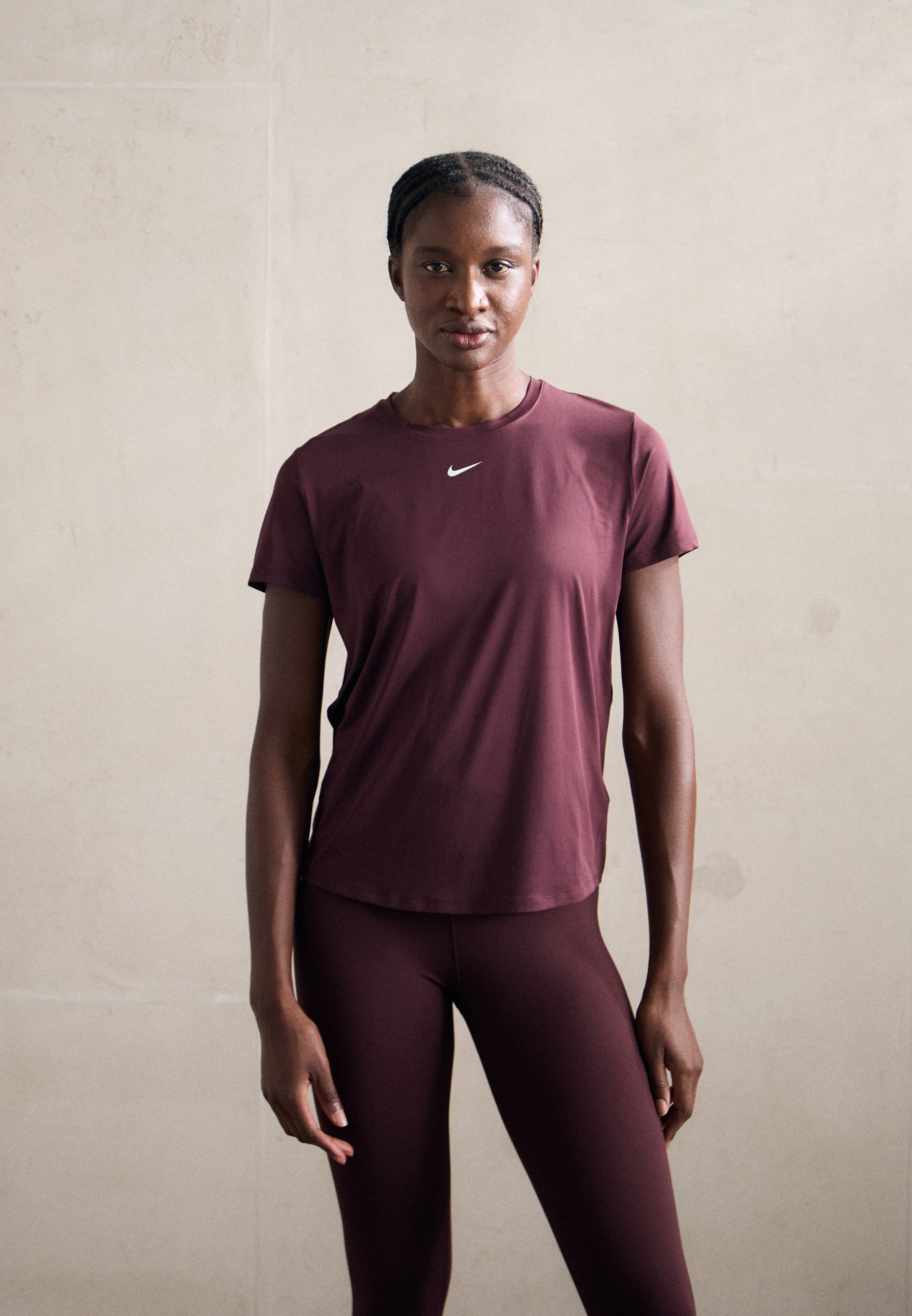 Nike Performance ONE CLASSIC - Sport T-shirt - bordeauxrood