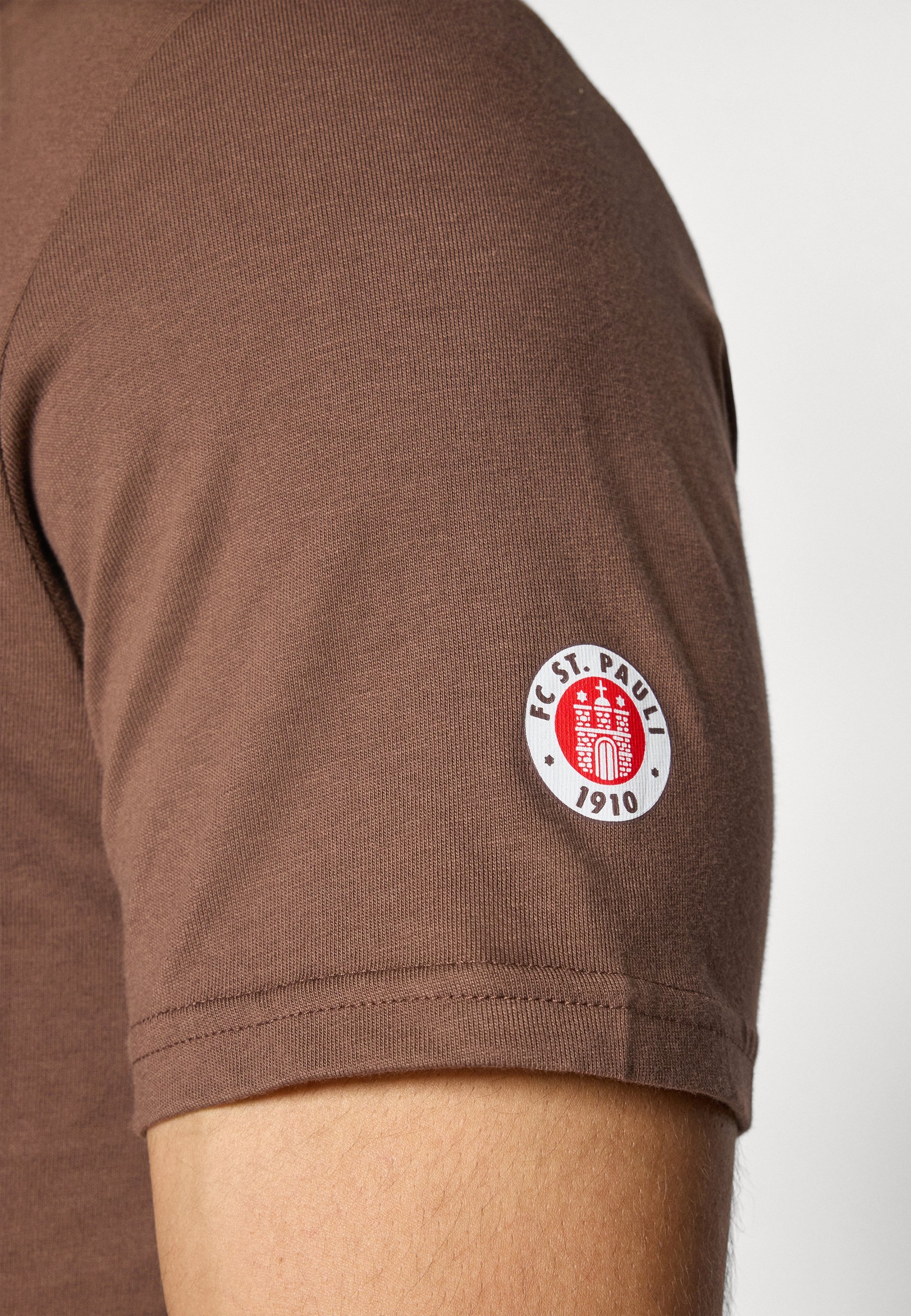 Puma FCSP KING LOGO TEE - Odzież klubowa - brąz espresso/biały