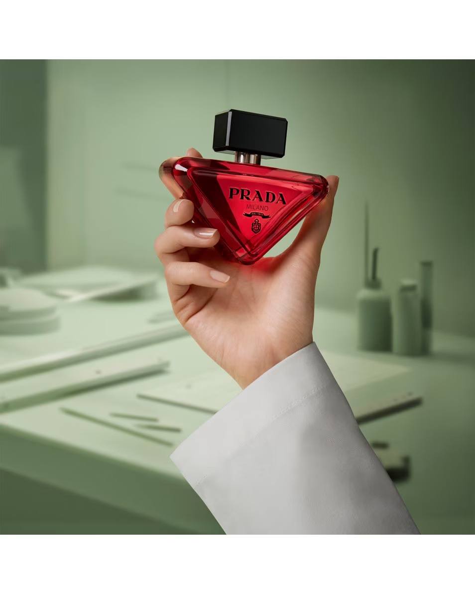 Άρωμα PRADA Paradoxe Radical Essence