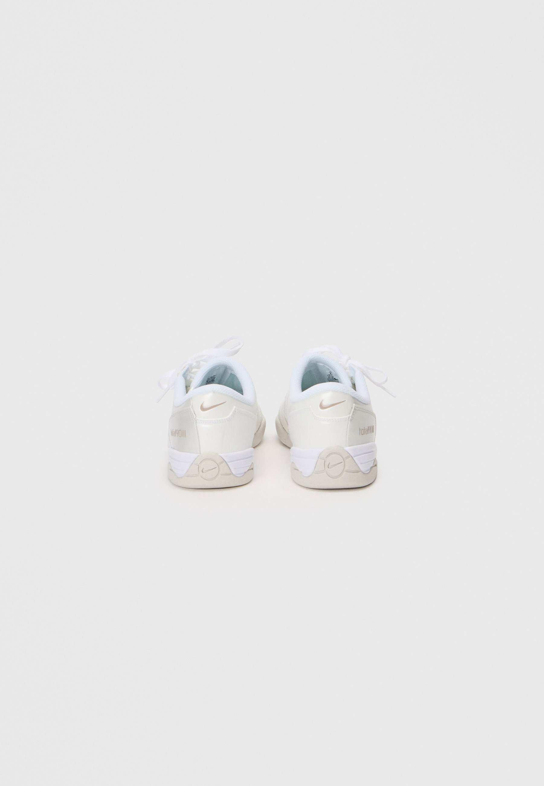 Niskie buty sportowe Nike Sportswear