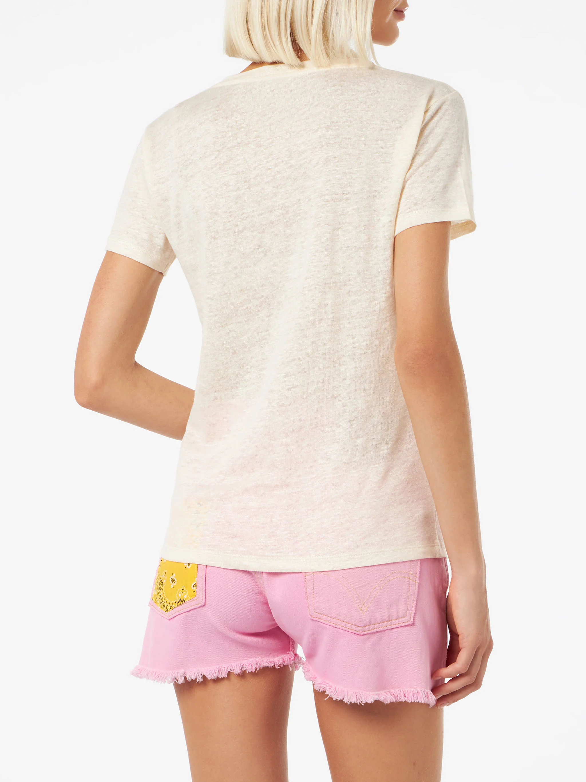 Eloise off-white T-shirt met V-hals van linnenjersey