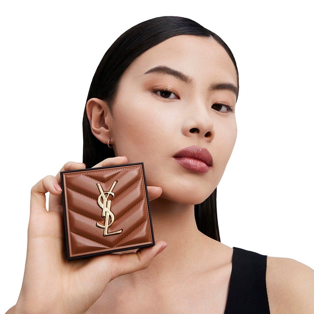 Yves Saint Laurent bronzantas „All Hours Hyper Bronze“ – 8,5 g