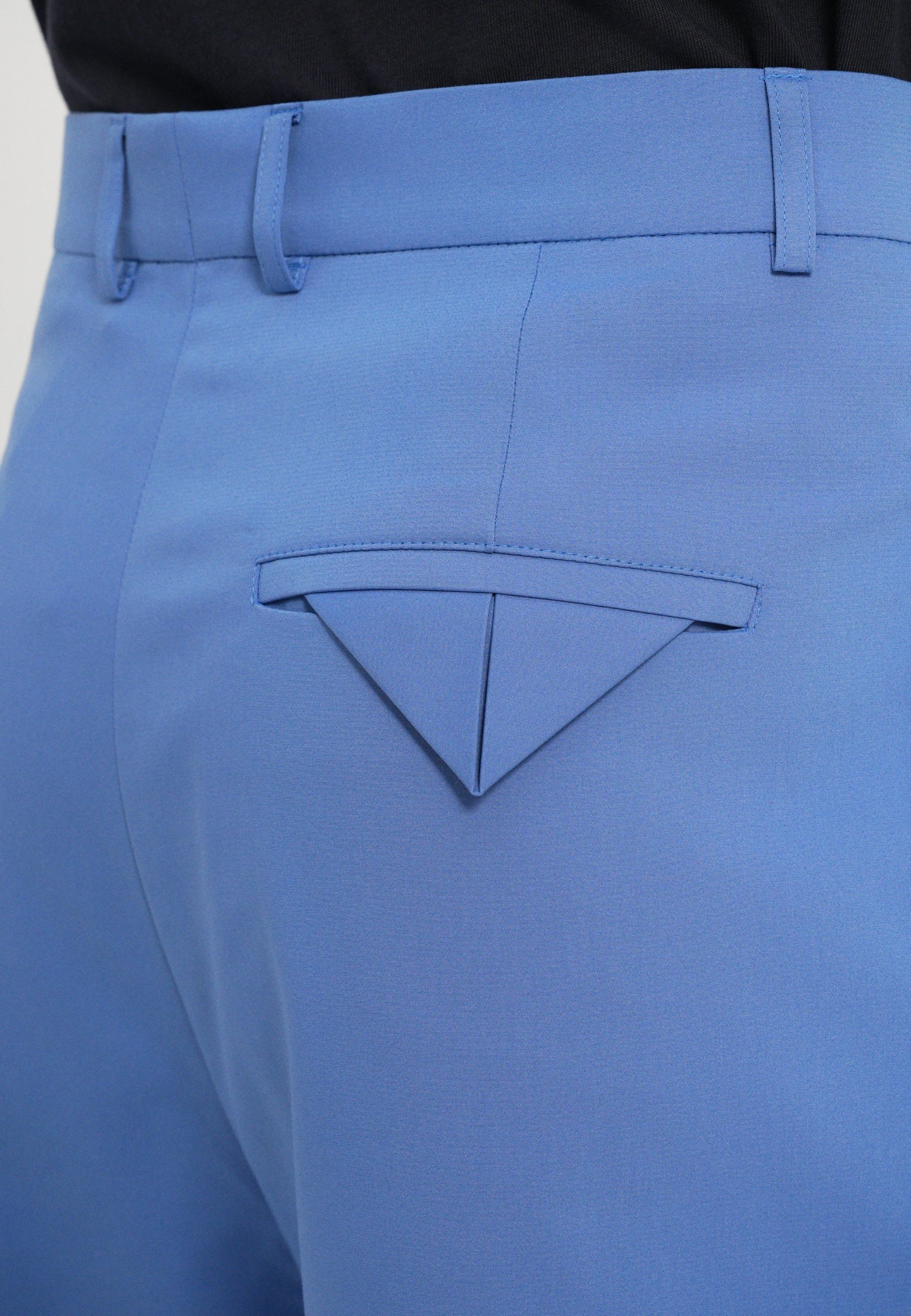 Essential Collective ULTRA WIDE LEG PLEATED PANT - Broek - blauw