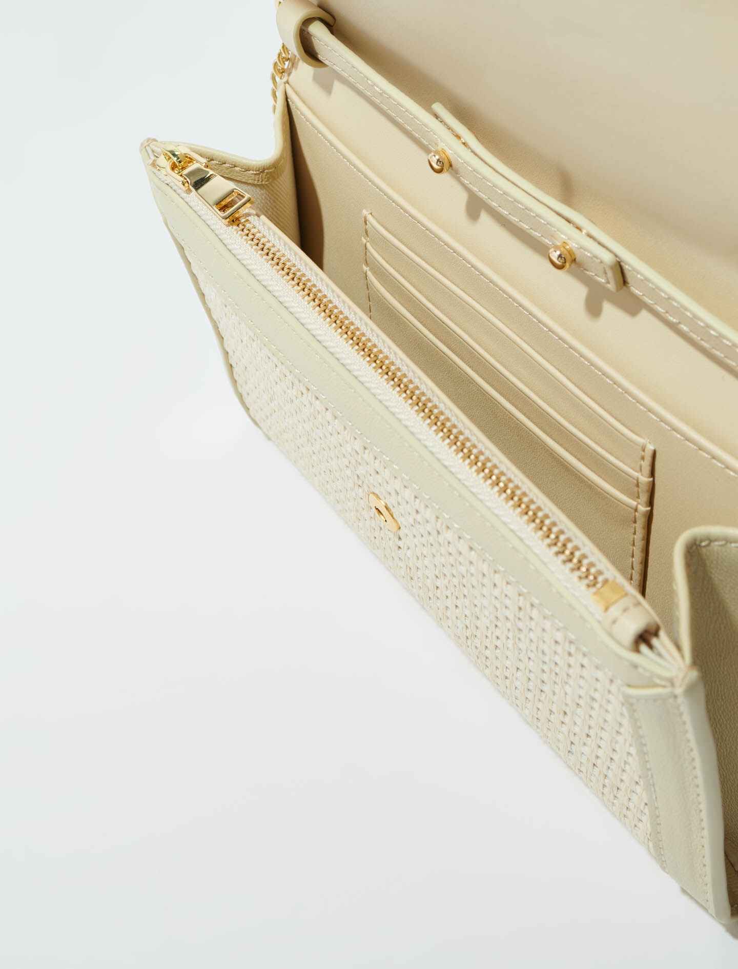 Lompakko raffiakuvioisella ketjulla - Beige