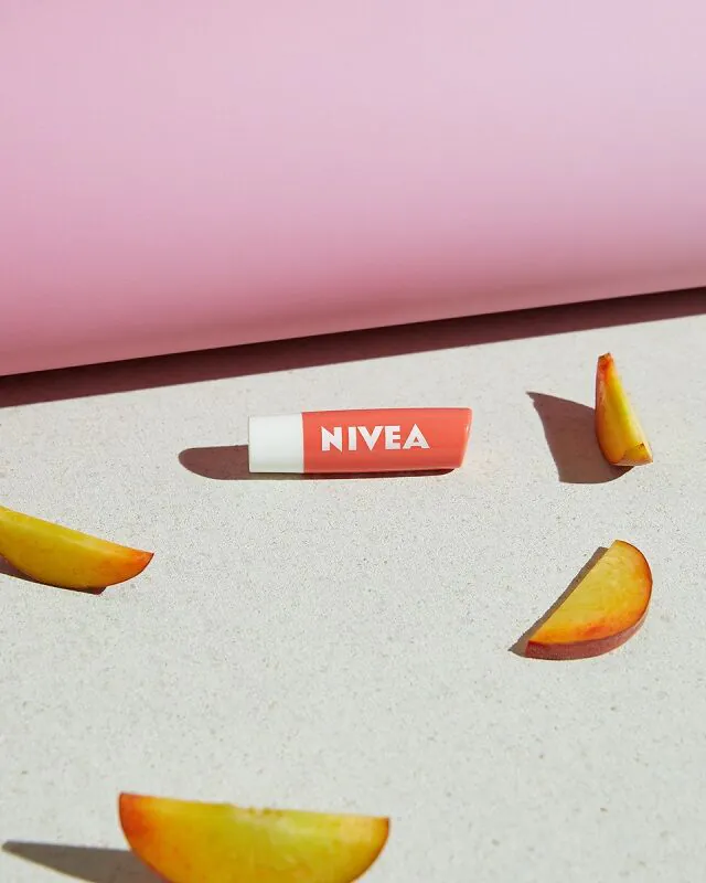 Nivea Lip Care Brzoskwinia Pielęgnująca Pomadka do ust