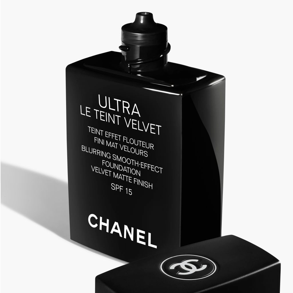 CHANEL puder ULTRA LE TEINT ULTRA LE TEINT VELVET - 30 ml