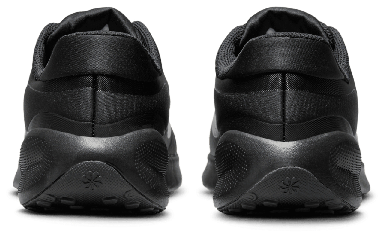 Nike Revolution 7