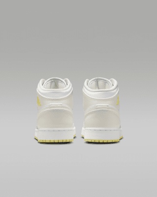 Air Jordan 1 Mid Older Kids' Shoes
