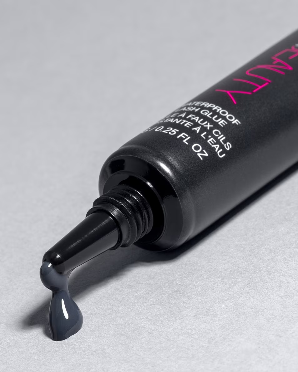 HUDA BEAUTY LASH GLUE ΑΔΙΑΒΡΟΧΗ WIMPERLIJM