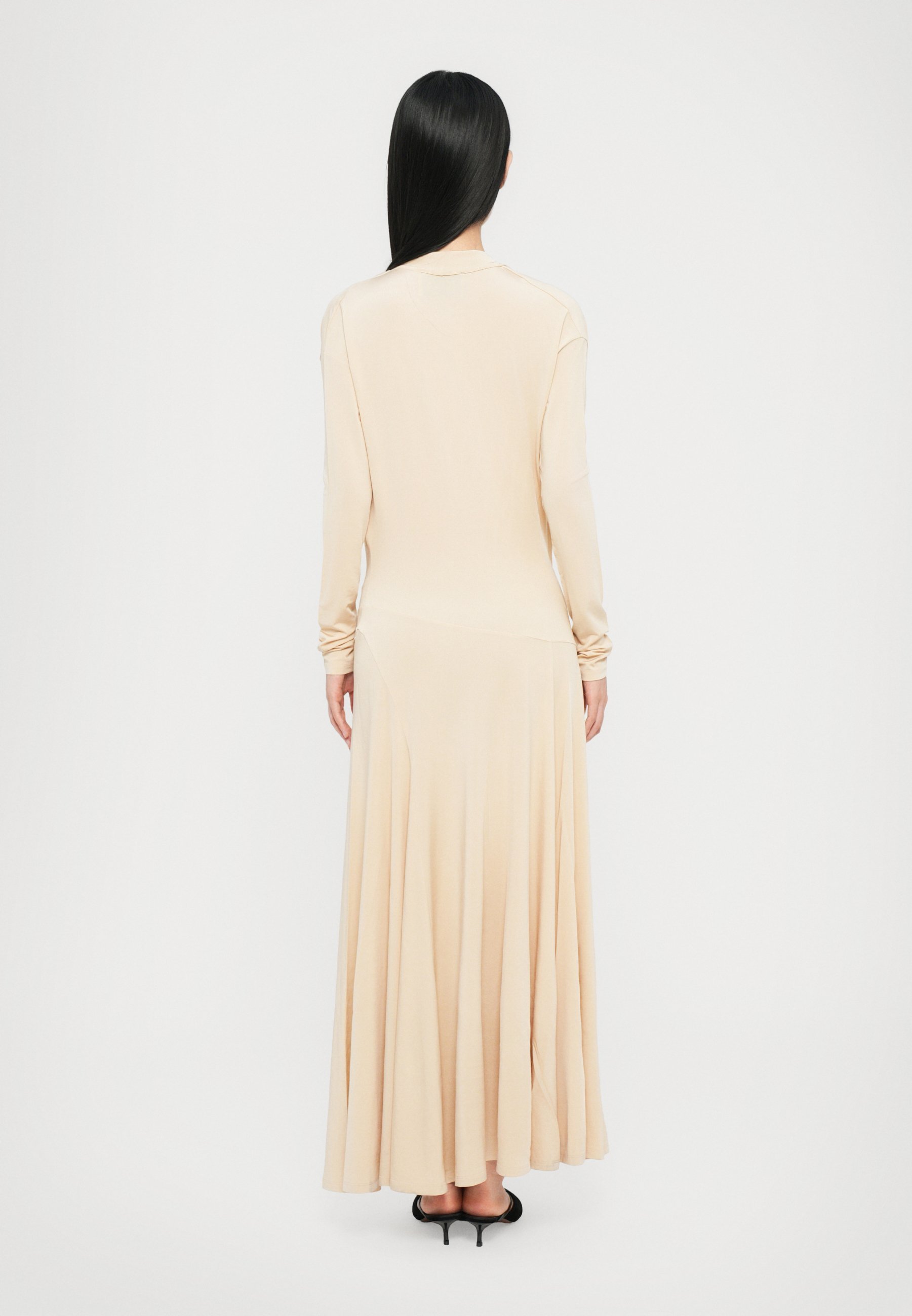 TOVE EADAN KLEID - Jerseykleid - gebranntes Creme