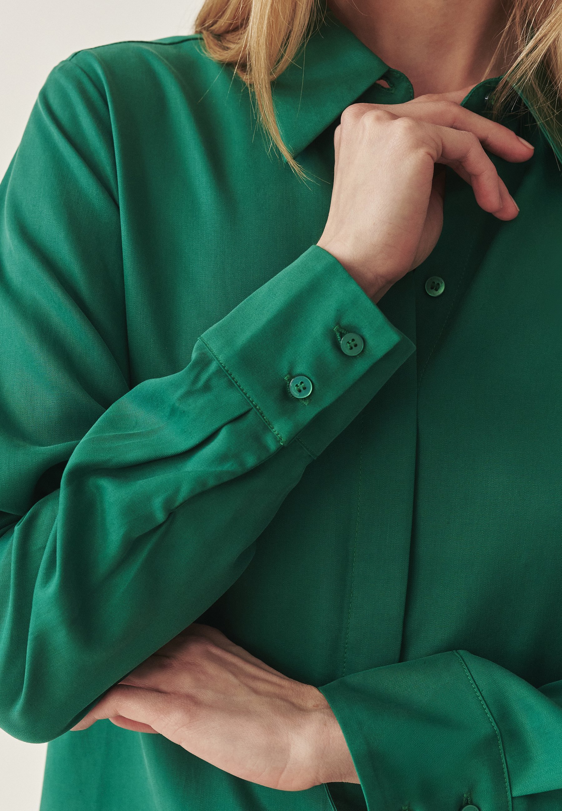 TATUUM NIKALI - Chemisier boutonné - vert