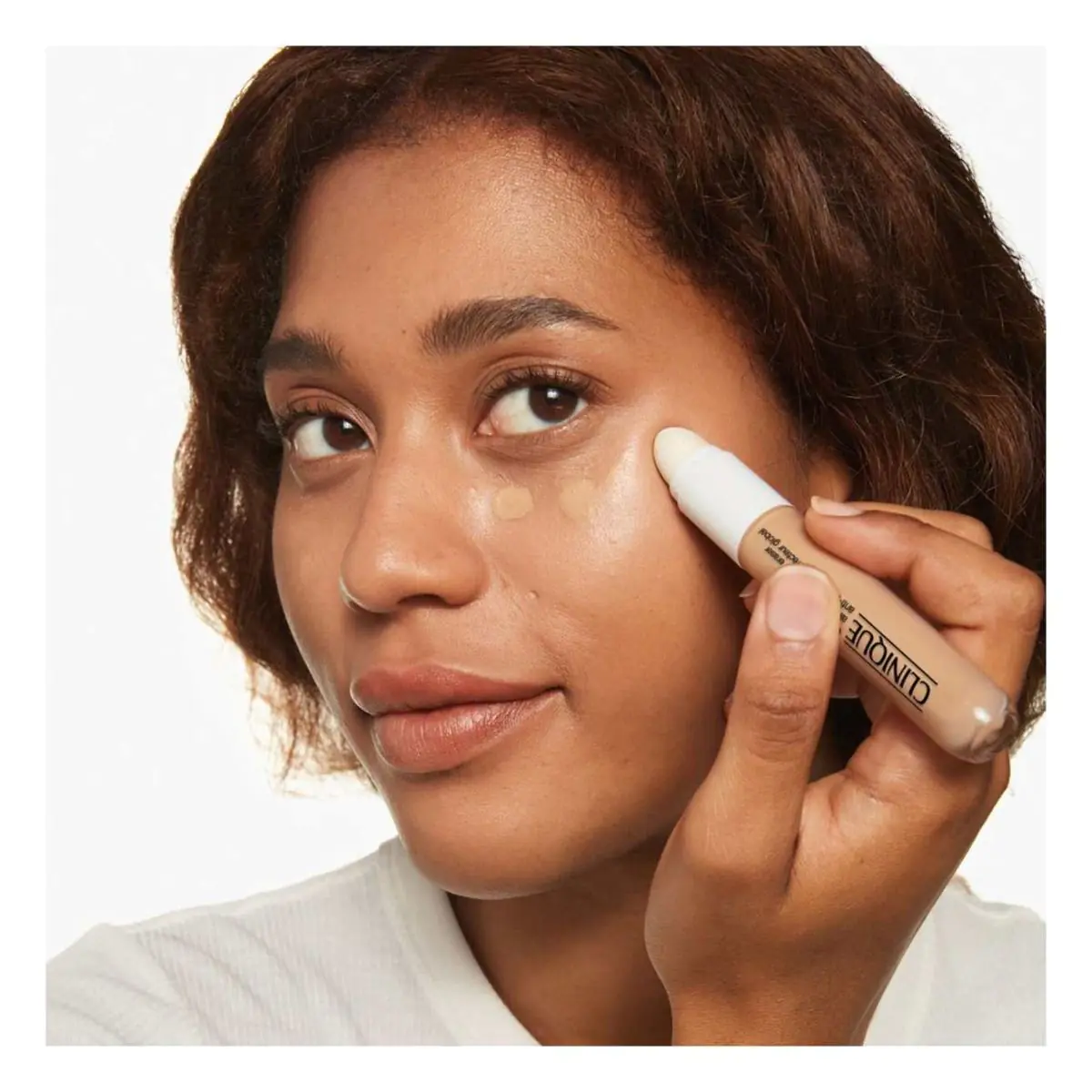Clinique Even Better Concealer + Eraser Korektor do twarzy, 02 Breeze