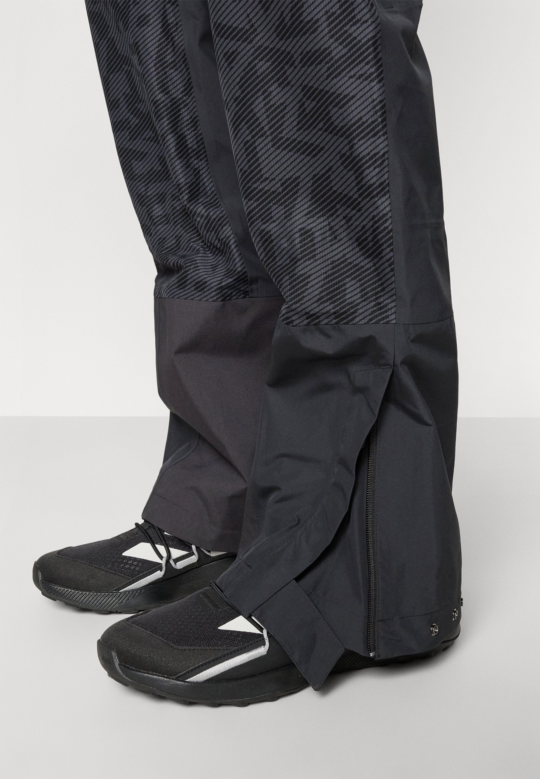 Pantaloni da sci Adidas Terrex - neri